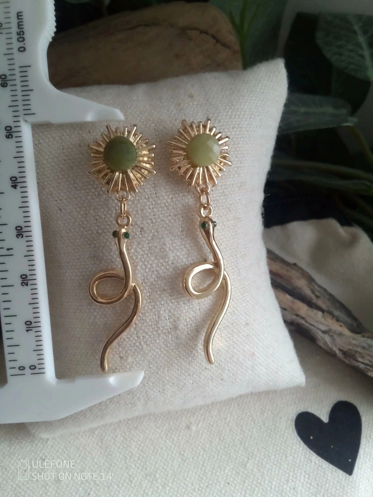 Boucles d'oreilles serpent avec pierres naturelles de jade – photo 2